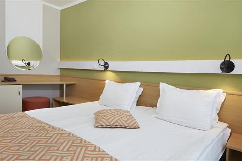 Aktinia - STANDARD ROOM POOL VIEW - 210310
