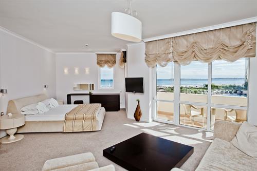 Dit Majestic Beach Resort - High Floor - 239909