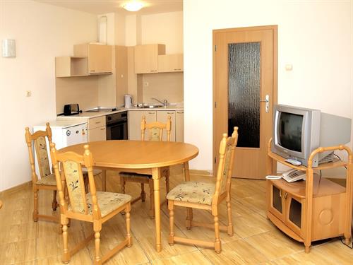 Golden Dreams - 1 BEDROOM APARTMENT A3 - 211013