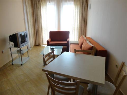 Golden Dreams - 1 BEDROOM APARTMENT A3 - 211018