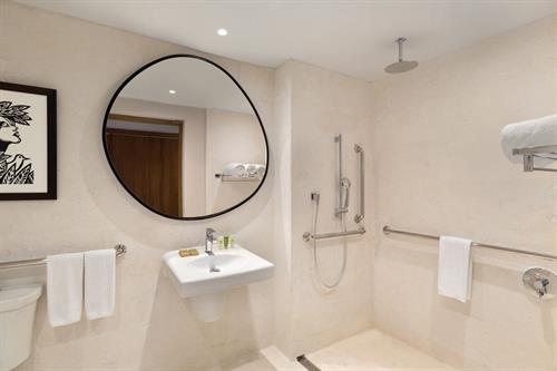 Hilton La Romana (Adults Only 18+) - DELUXE GARDEN VIEW KING BED (ADULTS ONLY 18+) - 100514