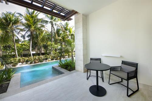 Lopesan Costa Bavaro Resort, Spa & Casino - JUNIOR SUITE SWIM UP - 135833