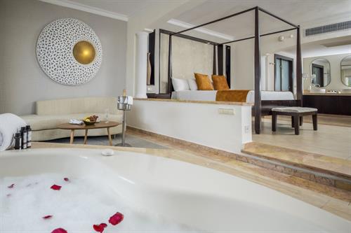 Majestic Elegance Club Punta Cana (Adults Only 18+) - ELEGANCE CLUB JUNIOR SUITE WITH JACUZZI - 191775