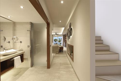 Majestic Mirage - SKY VIEW SUITE (ROOF TOP WITH OUTDOOR JACUZZI) - 191824