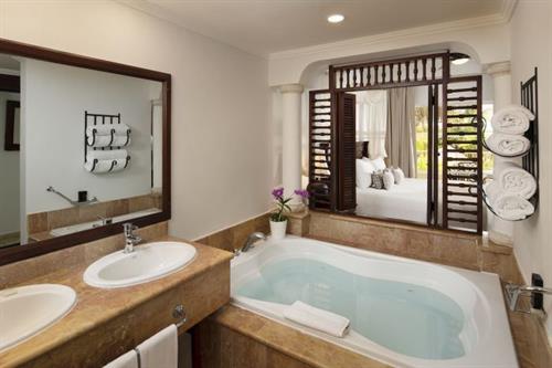 Melia Caribe Beach Resort - THE LEVEL GRAND SUITE - 105015