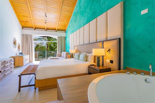 Tropical Deluxe Princess - HONEYMOON SUITE - 175067