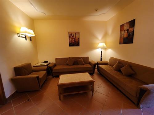 Charmillion Gardens Aqua Park - FAMILY SUITE POOL VIEW - 214274