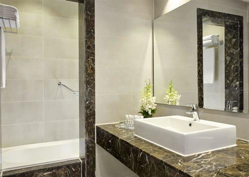 Coral Sea Holiday Resort - FAMILY SUITE - 231282