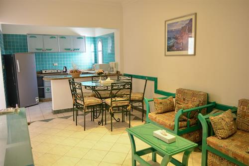Dive Inn Resort - FAMILY ROOM TWO BED - 169305