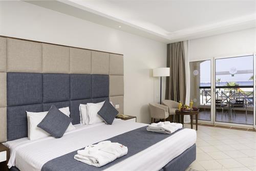 Ivy Cyrene Island Aqua Park Resort - STANDARD POOL VIEW ROOM - 188968