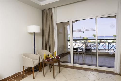 Ivy Cyrene Island Aqua Park Resort - STANDARD POOL VIEW ROOM - 188969