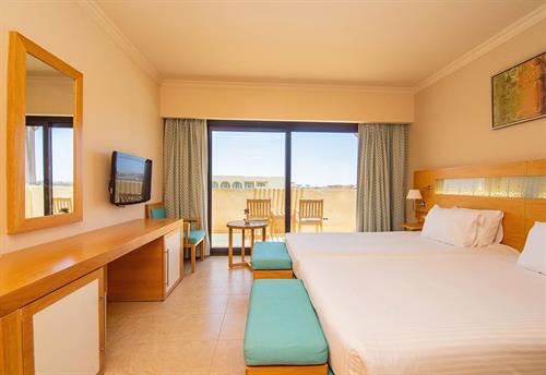 Movenpick Waterpark Resort & Spa Soma Bay - Classic Mountain Or Garden View Room - 241981