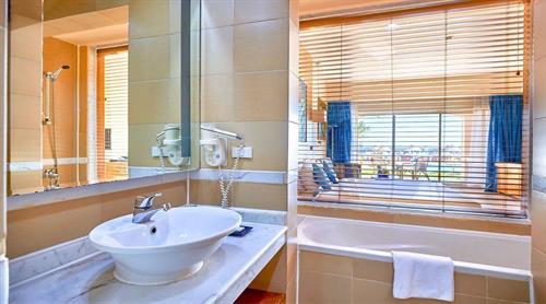 Parrotel Beach Resort (Ex. Radisson Blu Resort Sharm El Sheikh) - DELUXE ROOM SEA FRONT - 238352