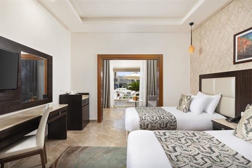 Pickalbatros Aqua Blu Resort Sharm El Sheikh - FAMILY ROOM SLIDING DOOR POOL VIEW - 186081
