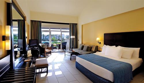 Reef Oasis Blue Bay - DELUXE POOL VIEW ROOM - 190254