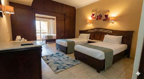 Regency Plaza Aqua Park & Spa - FAMILY PARTITION - 238383