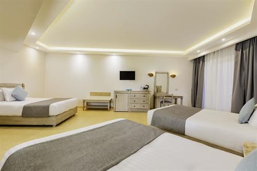 SUNRISE Alma Bay Resort - Mega Garden / Pool View Room - 189172