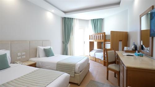 Sunrise Aqua Joy - FAMILY BUNK BED ROOM - 231472