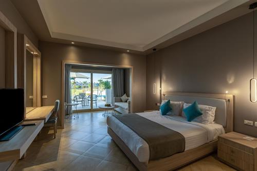 Sunrise Crystal Bay Resort - DELUXE SWIM UP ROOM - 186983