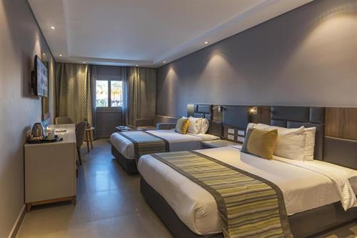 Sunrise Diamond Beach Resort Grand Select - FAMILY SUITE - 189207