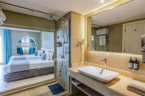 Sunrise Garden Beach Resort & Spa - FAMILY BUNK BED ROOM - 186935