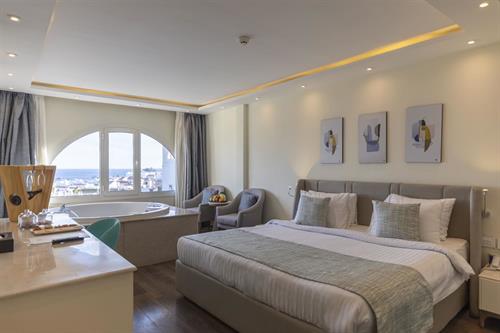 Sunrise Montemare Resort - Family Jacuzzi Suite Partial SV - 189245