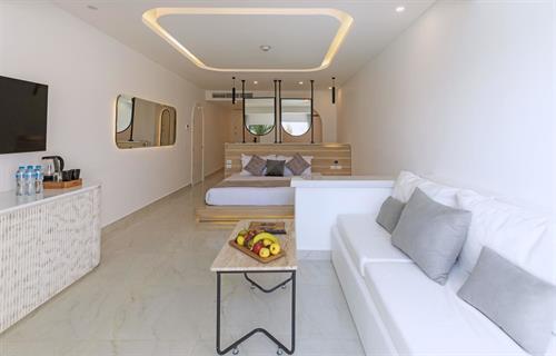 Sunrise White Hills Resort - Deluxe Swim Up Pool View Room - 186038