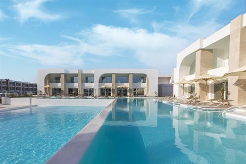 Sunrise White Hills Resort - Deluxe Swim Up Pool View Room - 186039