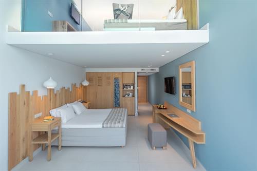 Arina Beach Hotel And Bungalows - Family Maisonette Apartment 5 bedded with Private Pool - 191231