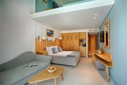 Arina Beach Hotel And Bungalows - Family Maisonette Apartment 5 bedded with Private Pool - 191232