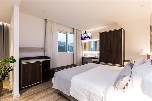 Atrium Ambiance Hotel (Adult Only 14+) - Excecutive Suite with Outdoor Jacuzzi - 191304