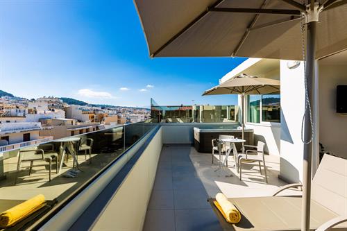 Atrium Ambiance Hotel (Adult Only 14+) - Excecutive Suite with Outdoor Jacuzzi - 191305