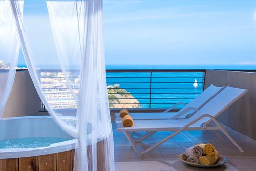 Blue Bay - EXECUTIVE DOUBLE SEA VIEW WITH PRIVATE JACUZZI MAIN BULDING - 192490