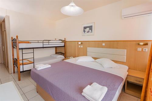 Eri Beach - Quadruple Sea View Room - 193715