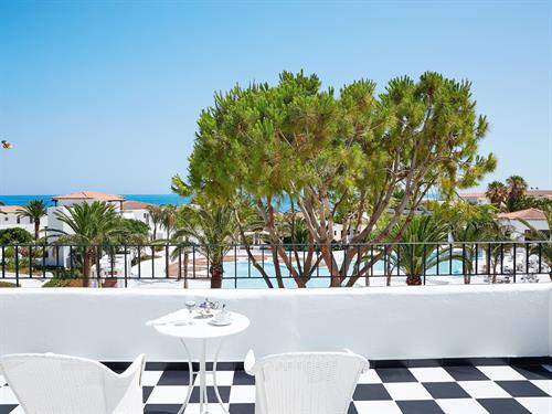 Grecotel Caramel Boutique Resort - Caramel Luxury Suite Private Outhdoor Hydro Massage Bathtub - 196199