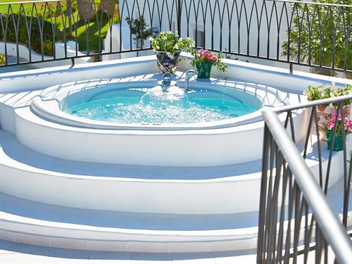 Grecotel Caramel Boutique Resort - Caramel Luxury Suite Private Outhdoor Hydro Massage Bathtub - 196200