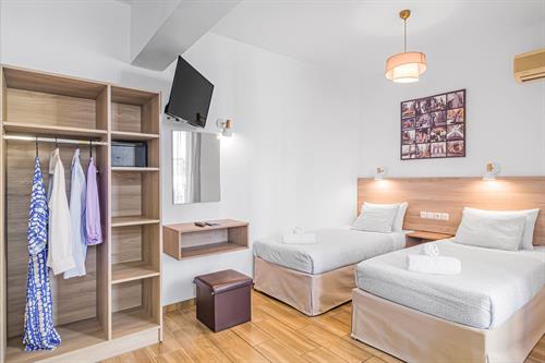 Happy Days Studios - SUPERIOR STUDIO - 197676