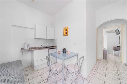 Happy Days Studios - Superior Triple One Bedroom Apartment - 197703