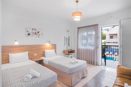 Happy Days Studios - Superior Triple Studio - 197689