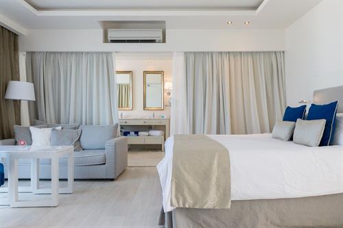 Knossos Beach Bungalows & Suites - SUITE RESORT VIEW WITH BEACH CABANA - 199477