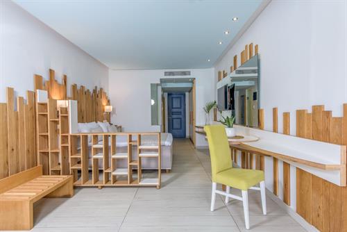 Lyttos Beach - Junior Suite Seafront Sharingpool - 199761