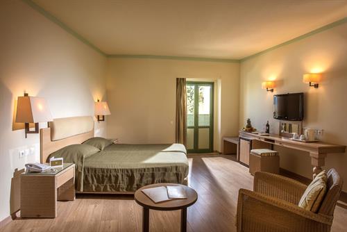 Silva Beach - ONE BEDROOM SUITE - 197822