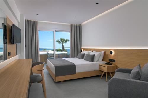 Sun Beach Resort Complex - Deluxe Guest Room Sea View Limited - 203694