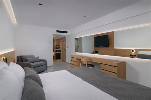 Sun Beach Resort Complex - Deluxe Guest Room Sea View Limited - 203695