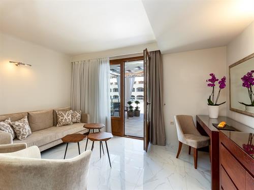 Theartemis Palace - PREMIUM SUITE WITH JACUZZI - 203871