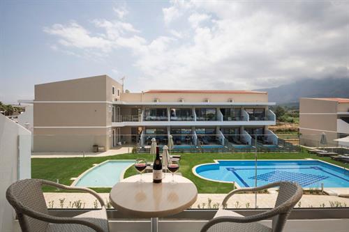 Vantaris Blue (Adults Only 16+) - PREMIUM MAISONETTE - 203937