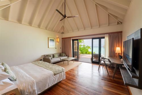 Veligandu Island Resort & Spa - Sunset Jacuzzi Beach Villa - 212370