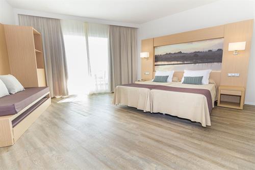 Eix Lagotel - Family Room - 181160