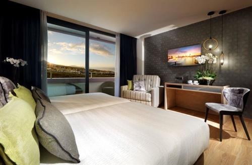 Hard Rock Hotel Tenerife - Deluxe Silver Single Parent - 212953