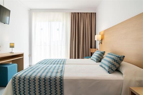 Riutort - Standard Room Without Balcony Single Use - 201720